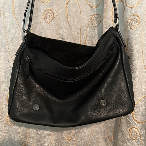 🌿Barney New York, Black Leather Crossbody Briefcase🌿 - Picture 3 of 7